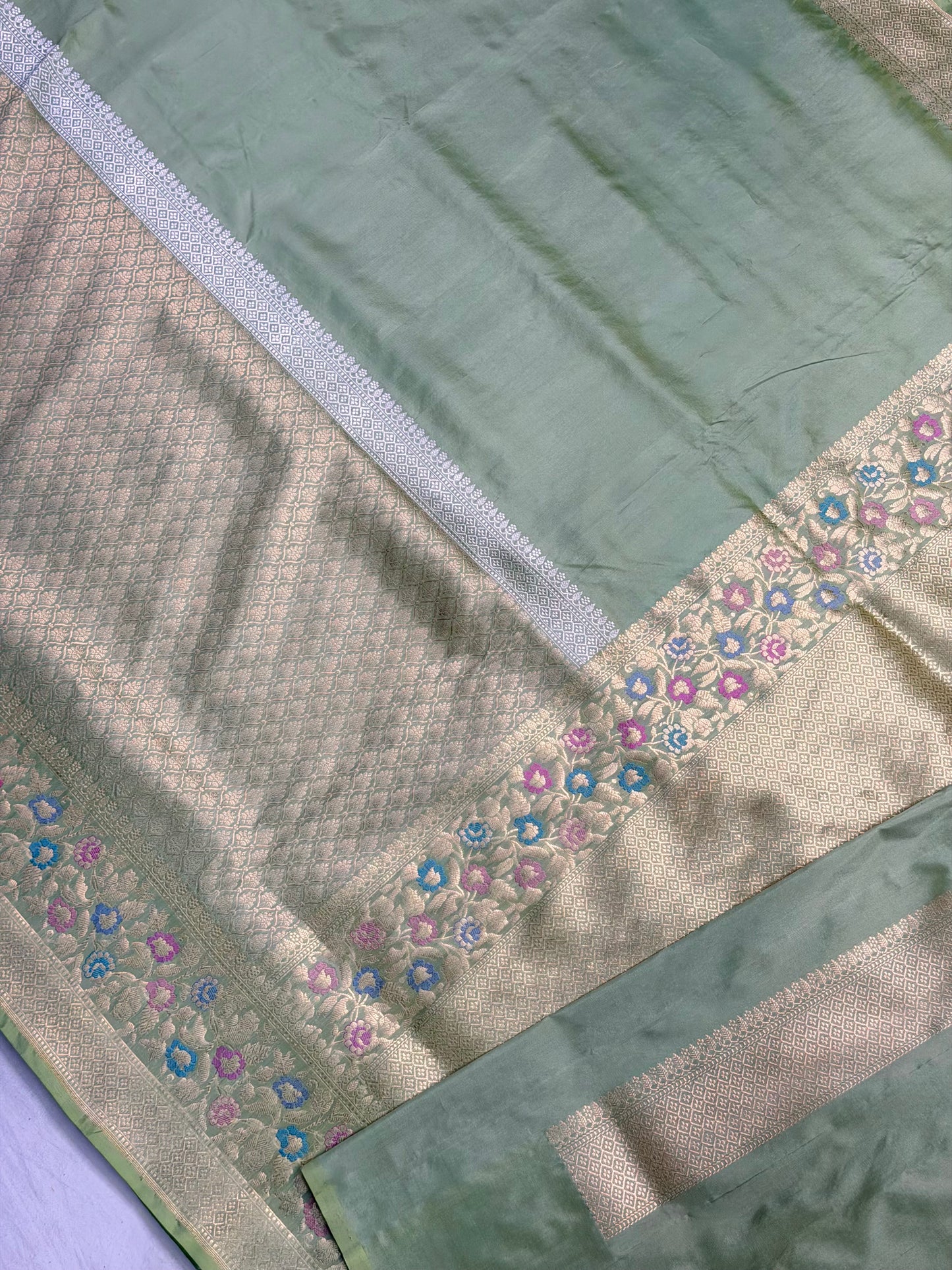 Icy Turquoise Pure Katan Silk Handwoven Banarasi Saree