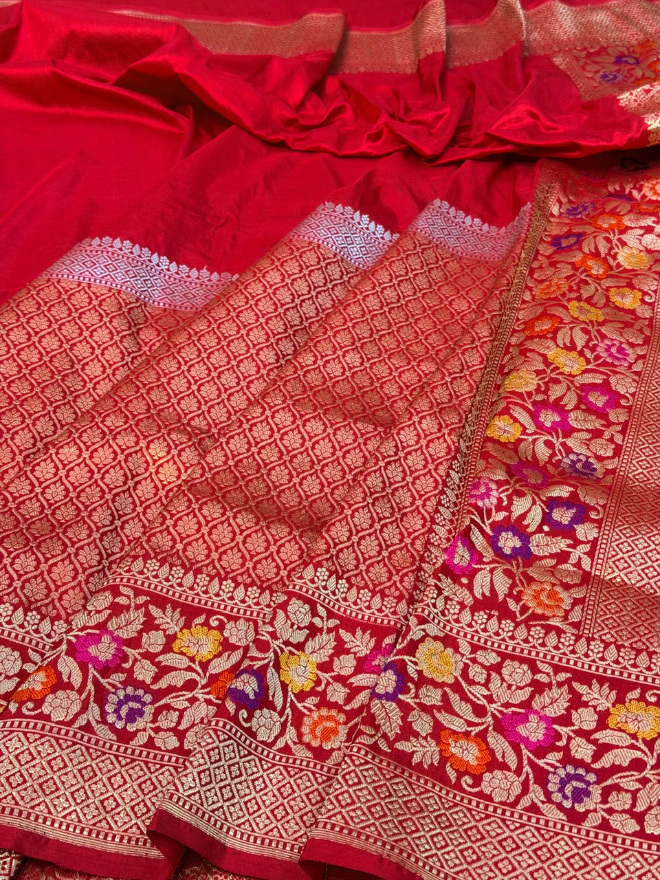 Red Pure Katan Silk Handwoven Banarasi Saree