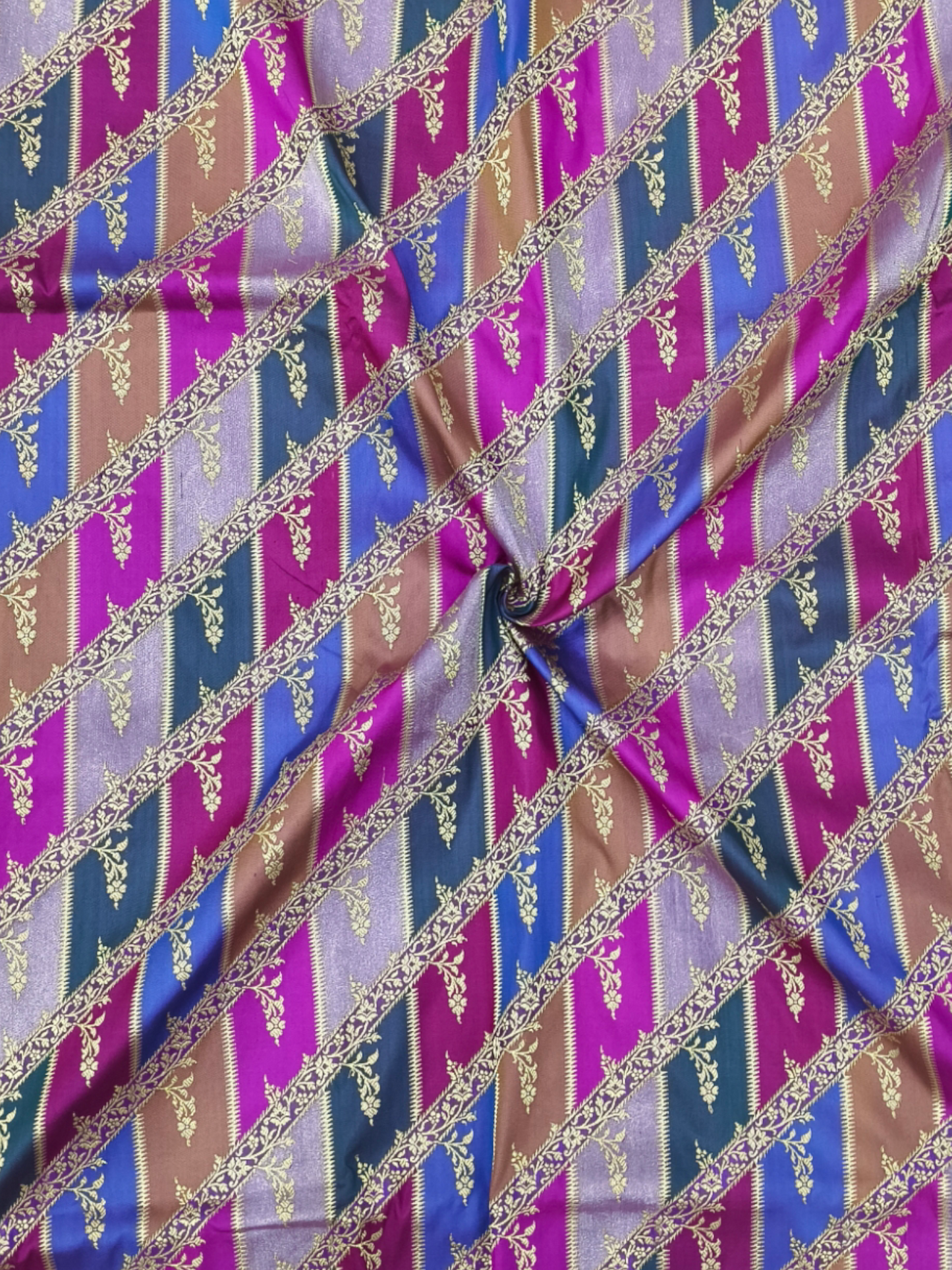 Purple Pure Katan Silk Rangkaat