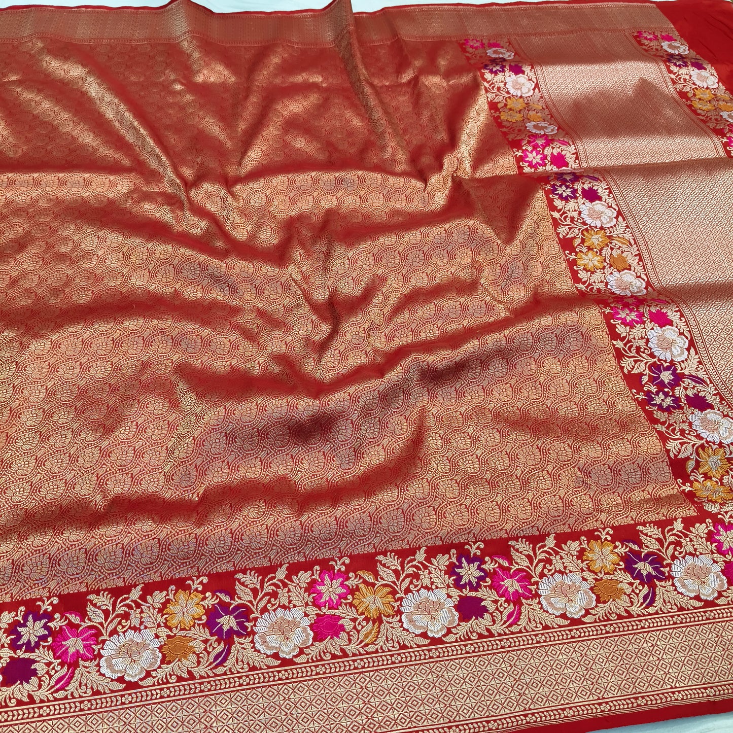 Pure Katan Silk Handvowen Exclusive Banarasi Saree