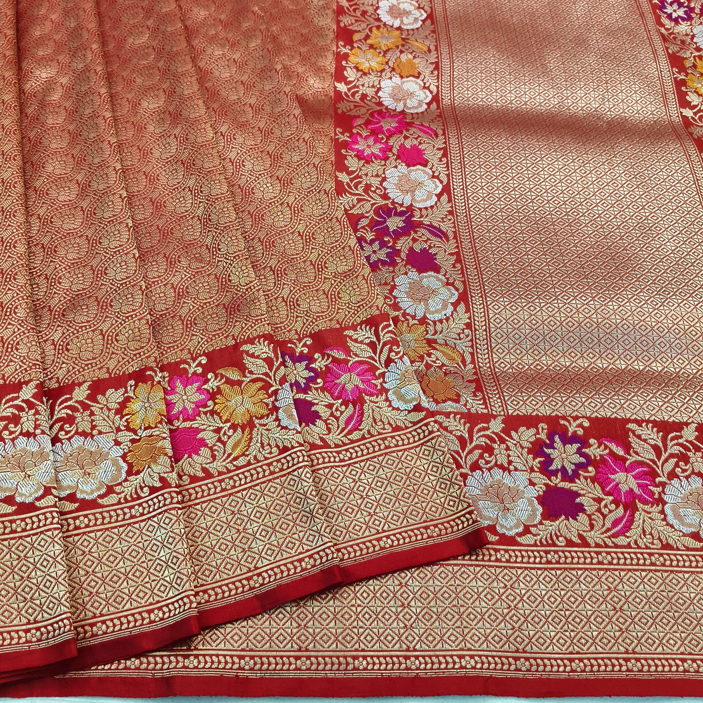 Pure Katan Silk Handvowen Exclusive Banarasi Saree