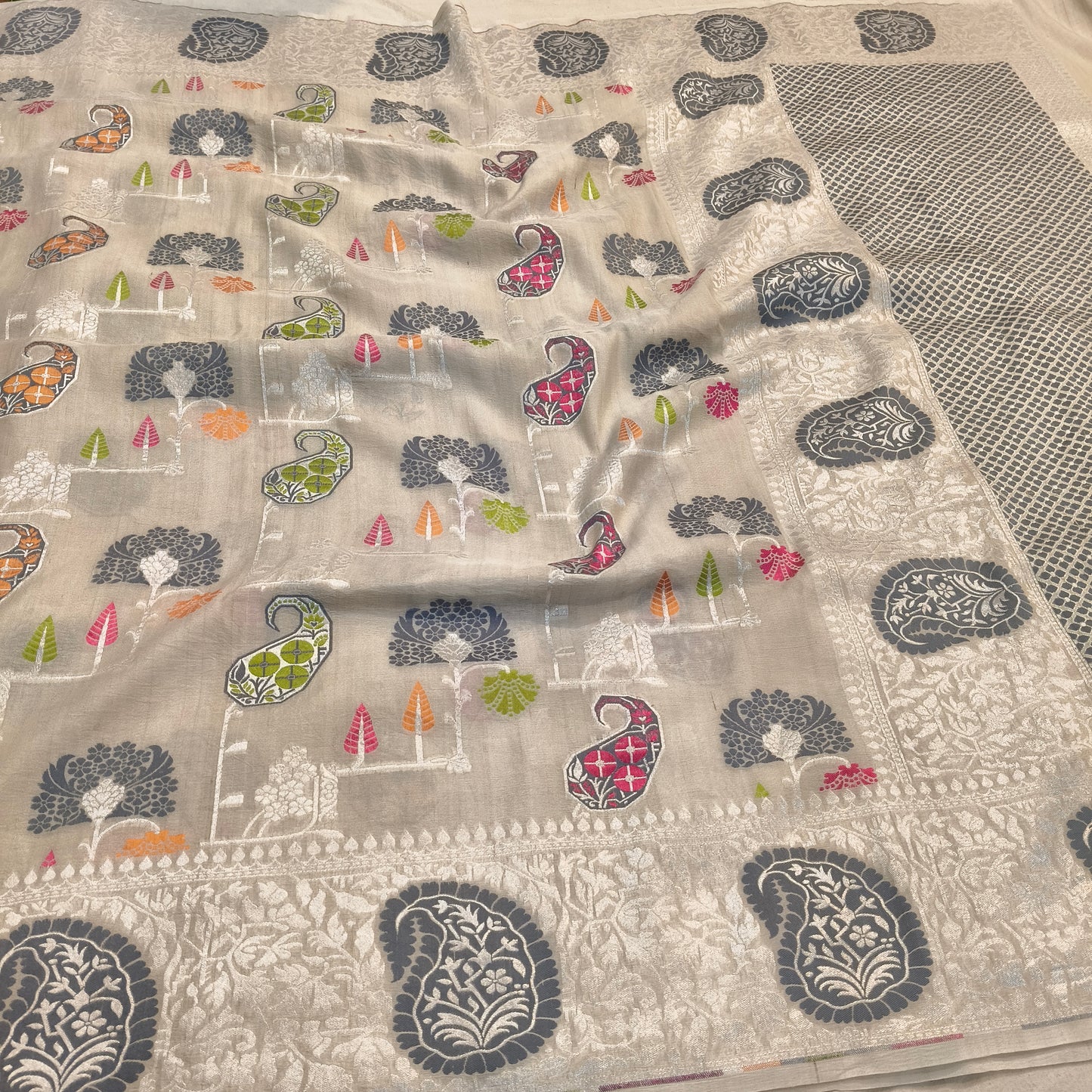 Pure tusser georgette handloom banarasi saree