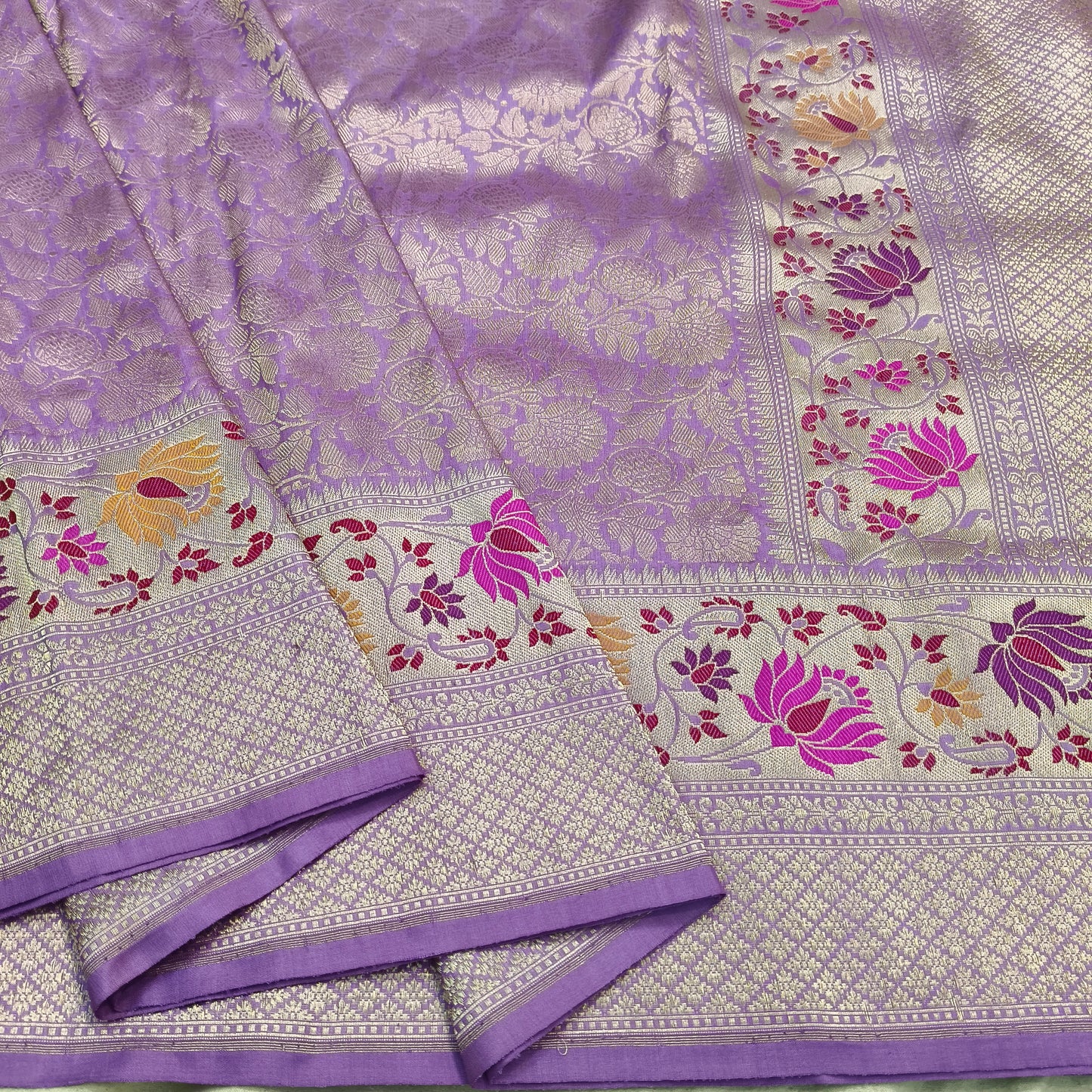 Lavender pure katan silk handvowen banarasi saree