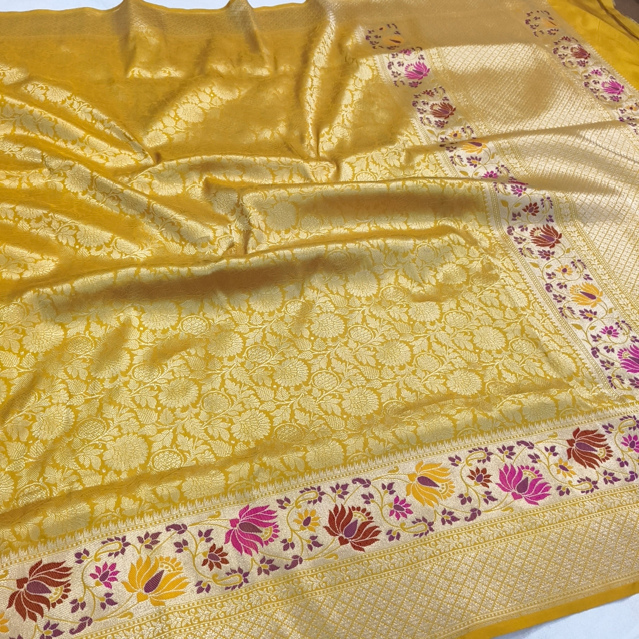 Gold pure katan silk handvowen banarasi saree