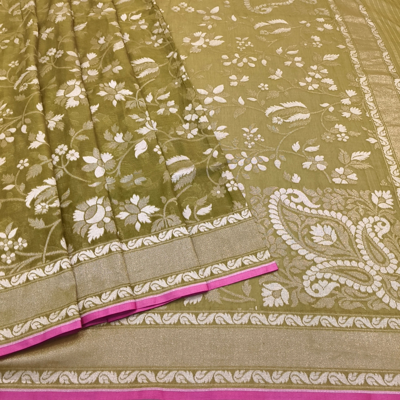 Pure Cotton Ektara Alfi Cutwork Jamdani Banarasi Saree
