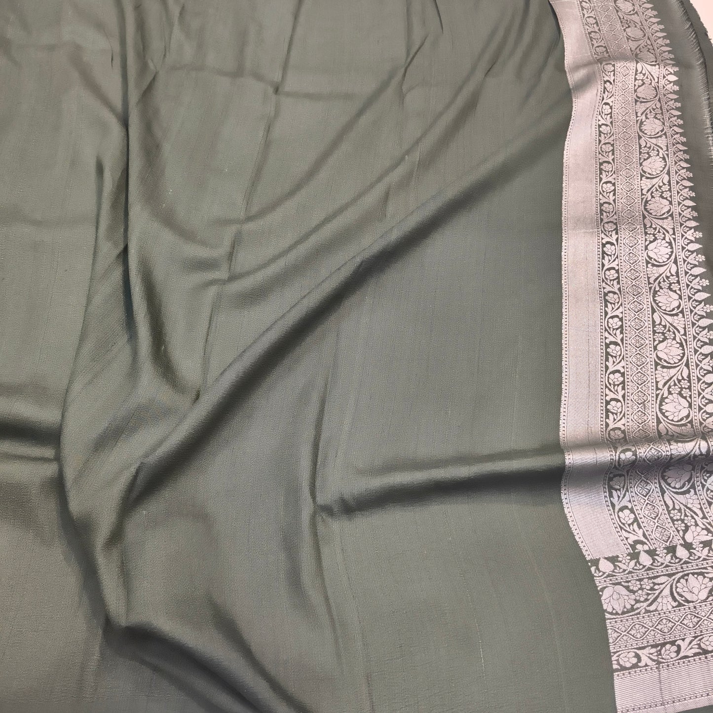 Pure tusser georgette handloom banarasi saree