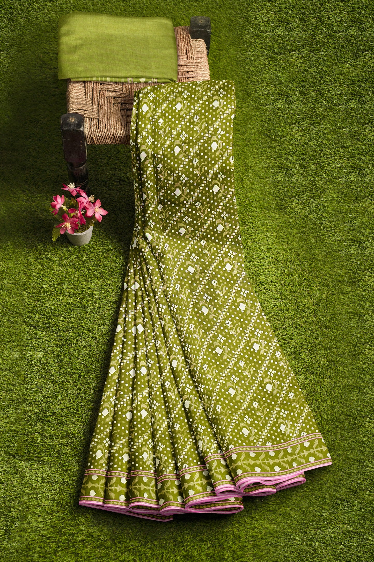 Pista Pure Katan Silk Ektara Jamdani