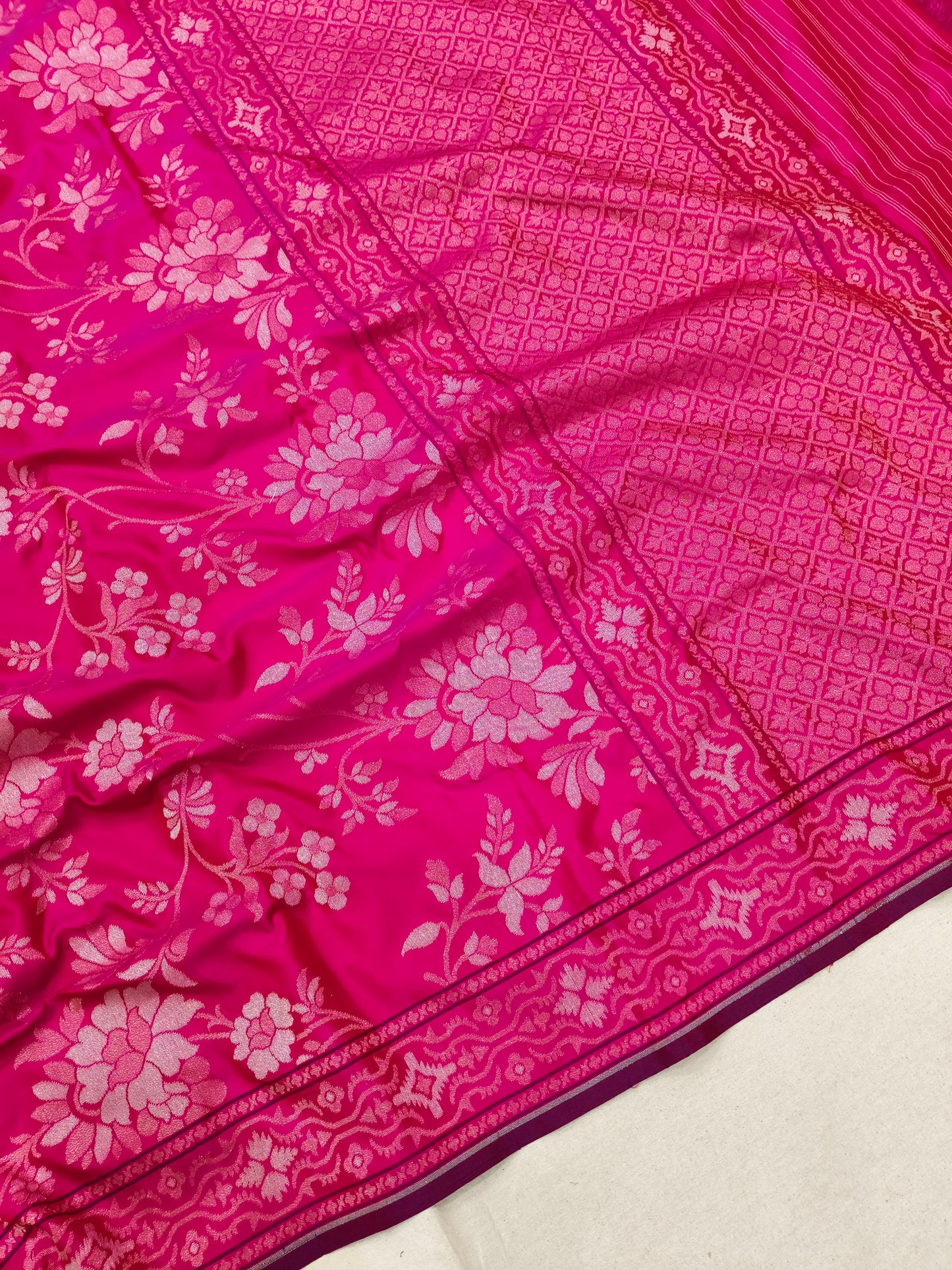 Reddish Magenta Katan Silk Ektara Jamdani Banarasi Saree