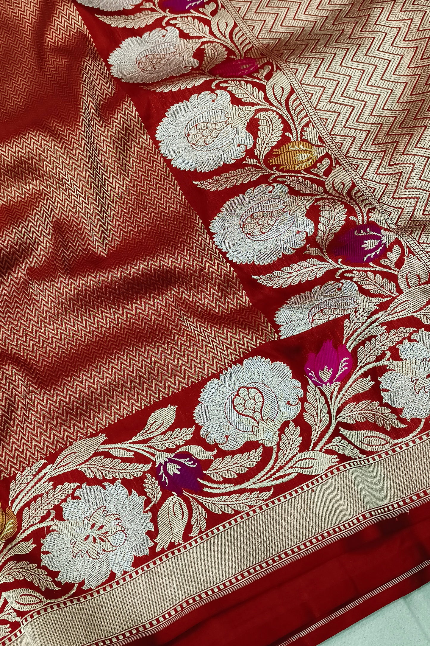 Pure Red Handwoven Katan Silk Tanchui Saree