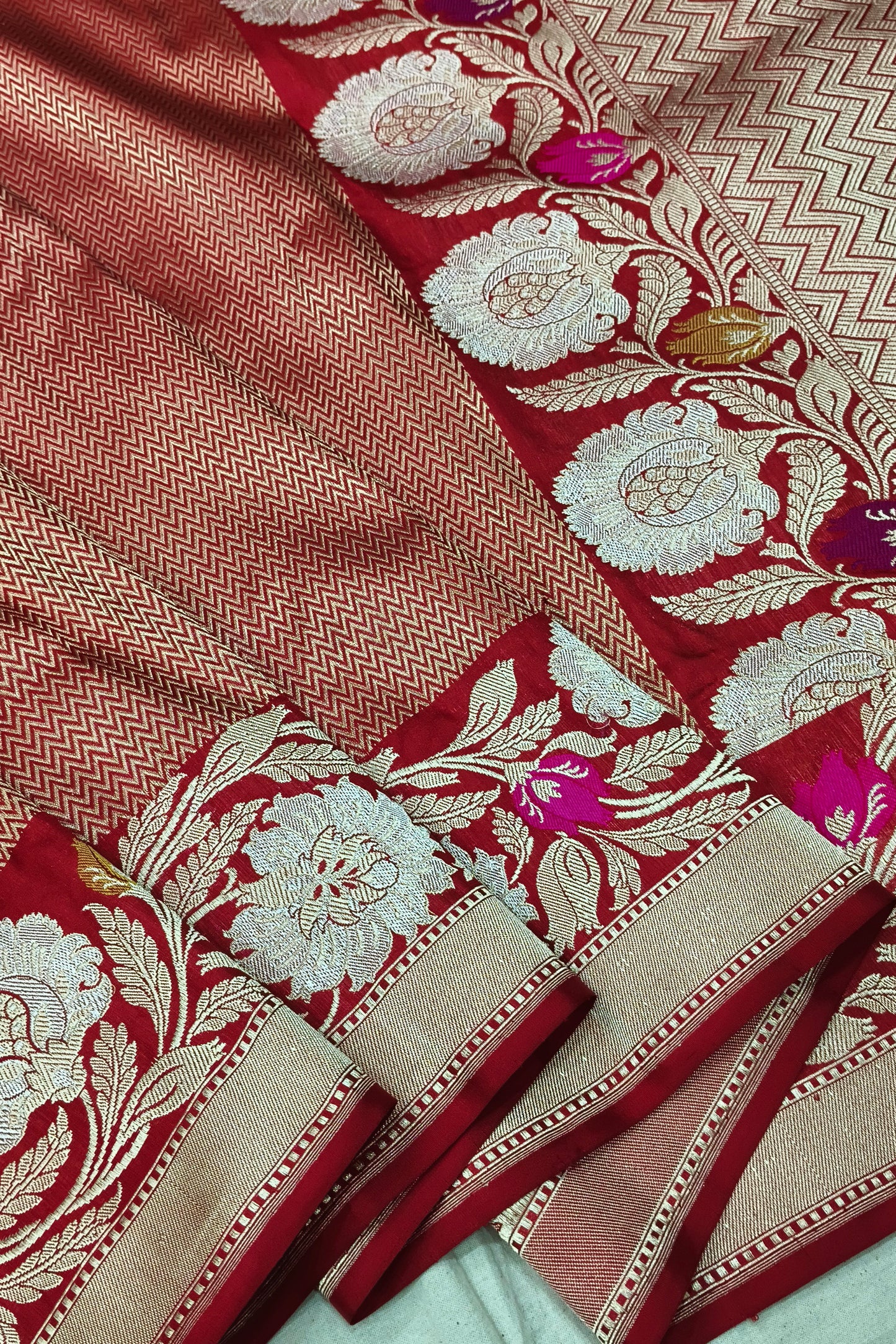 Pure Red Handwoven Katan Silk Tanchui Saree