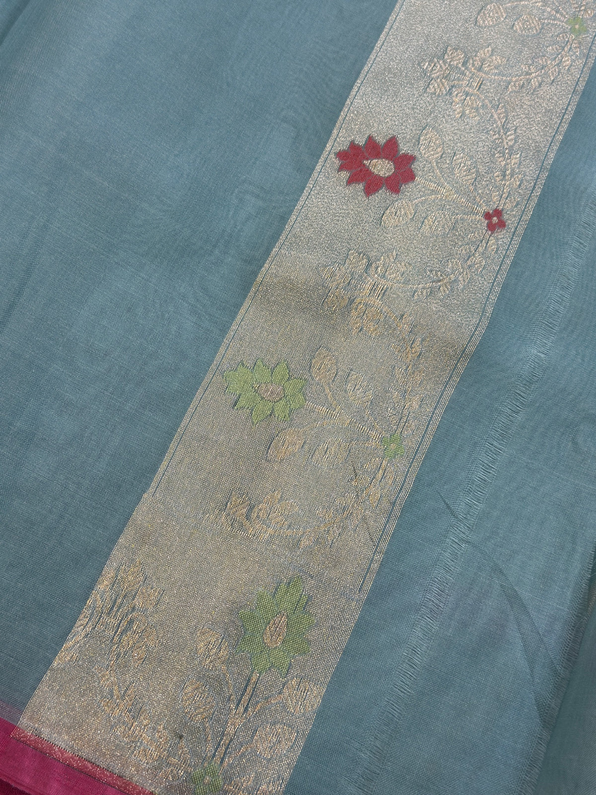 Grey Banarasi Kora Jamdani Silk Handwoven saree
