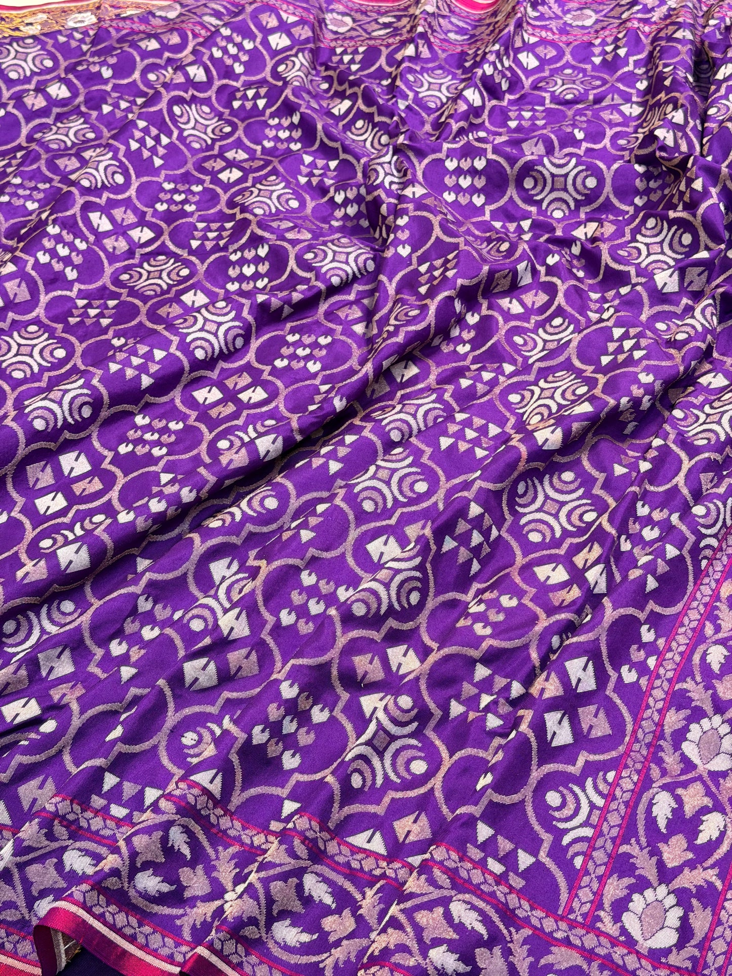 Purple Pure Banarasi Ektara Jamdani Silk Handwoven Saree