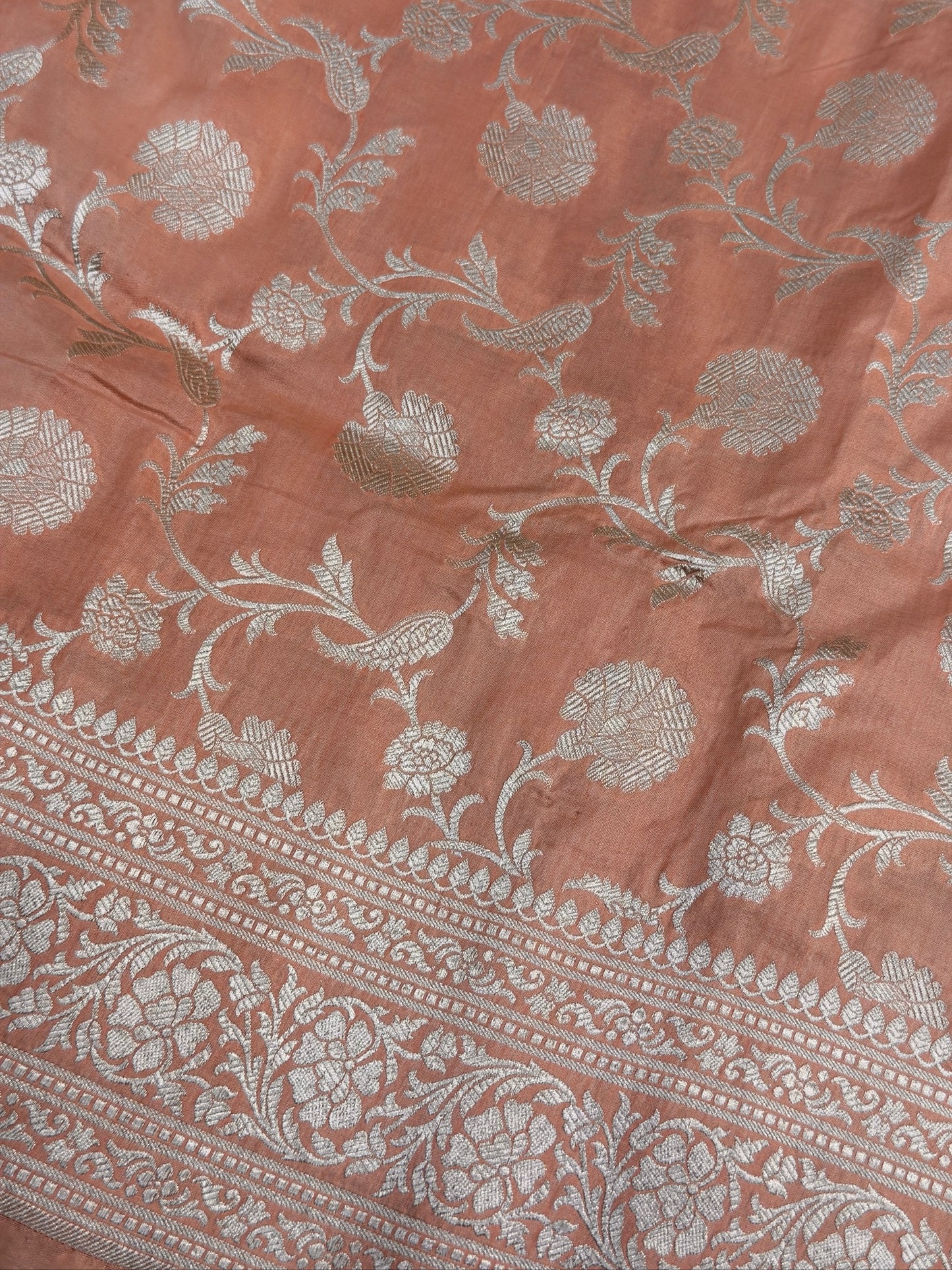 Peach Banarasi Pure Katan Silk Saree | Pure Silk | Cutwork Technique | Banarasi Katan Silk Sare9e