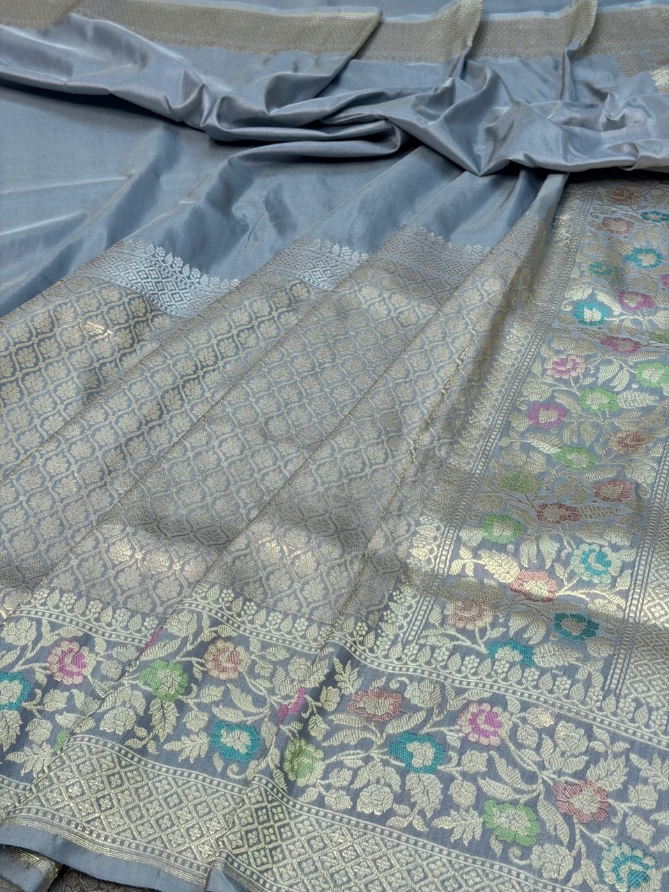 Ash Gray Pure Katan Silk Handwoven Banarasi Saree