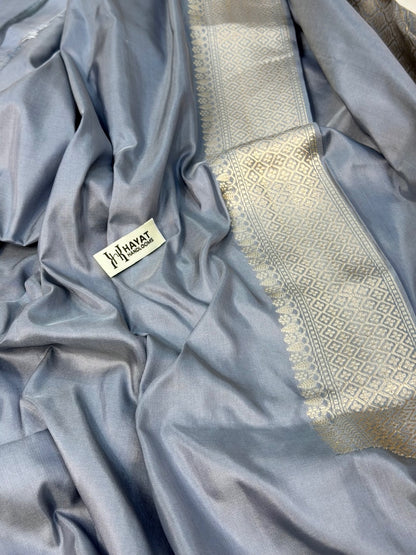 Ash Gray Pure Katan Silk Handwoven Banarasi Saree