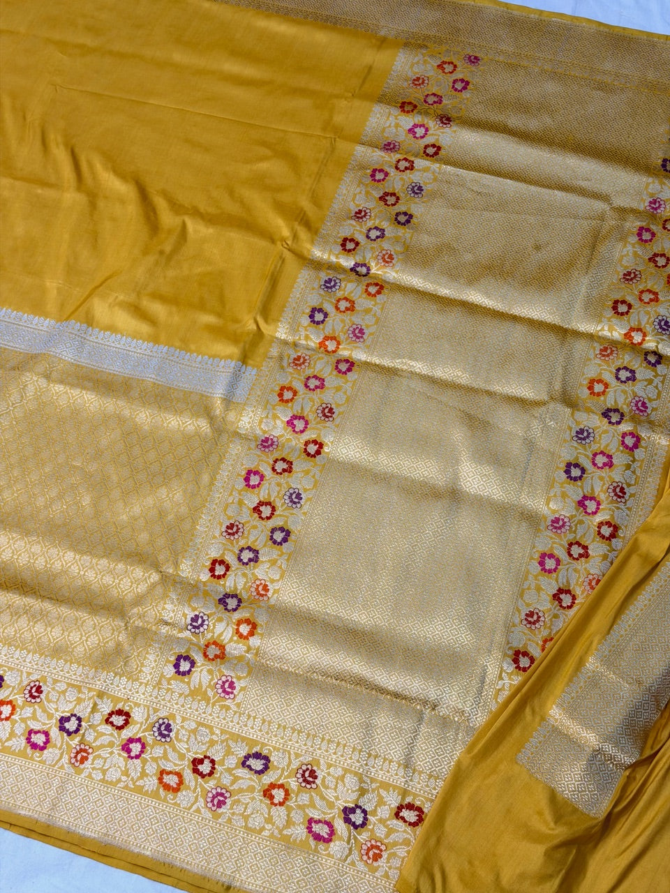 Gold Pure Katan Silk Handwoven Banarasi Saree