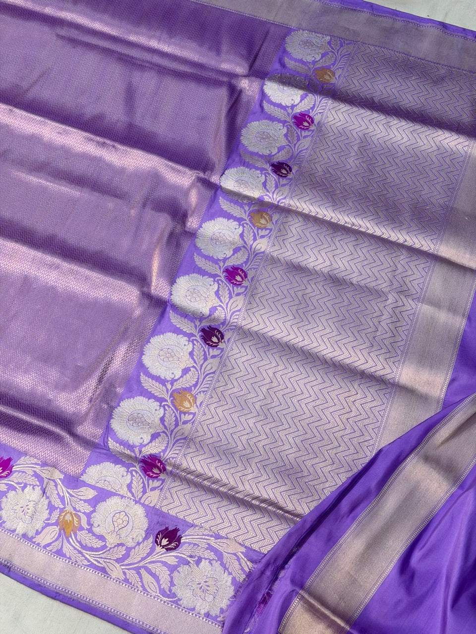 Lavender Pure katan silk handvowen banarasi saree