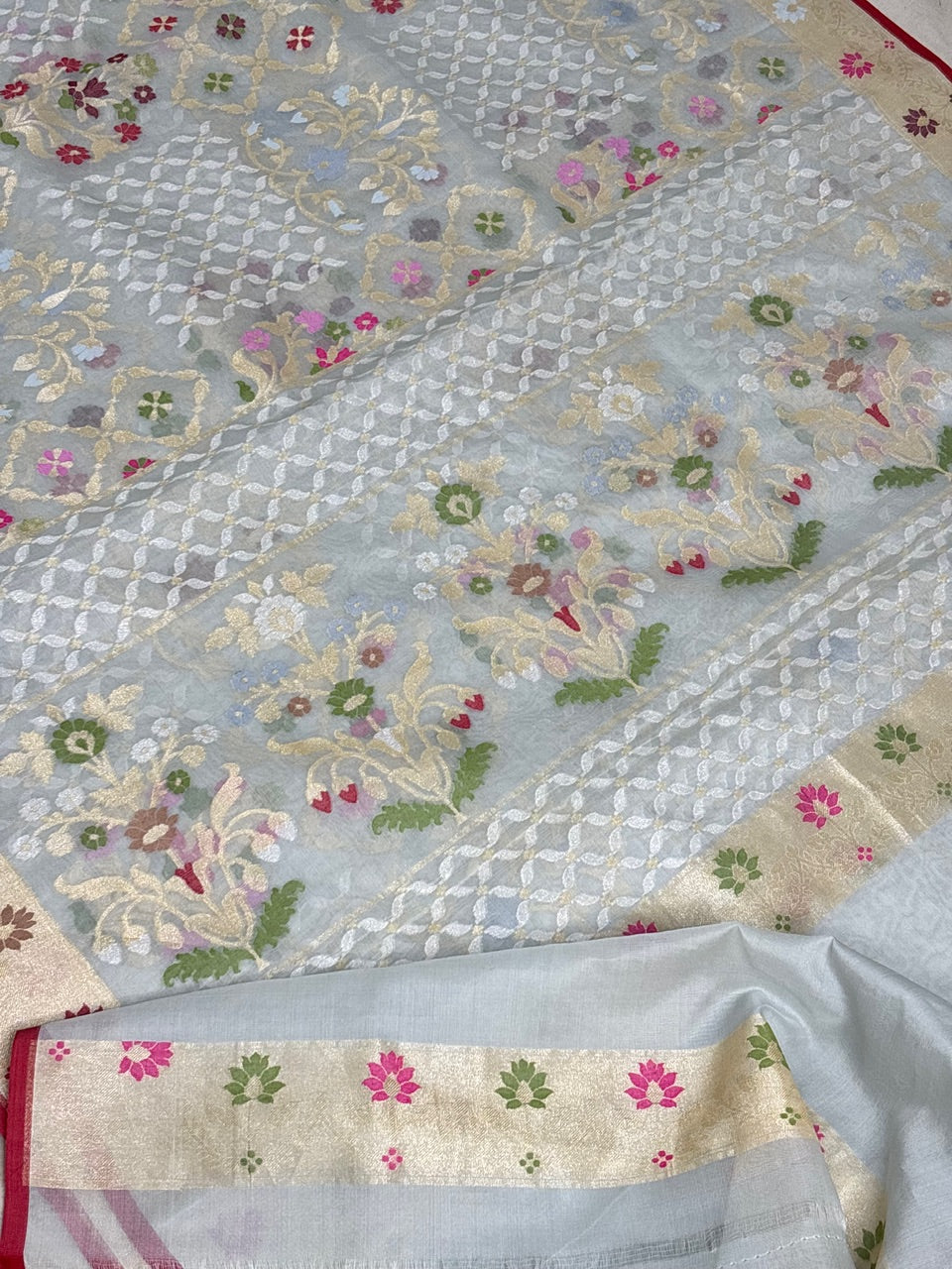 Grey Banarasi Kora Jamdani Silk Handwoven Saree